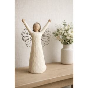 Willow Tree Angel of Courage Figurine 2000 Susan Lordi Demdaco No Box